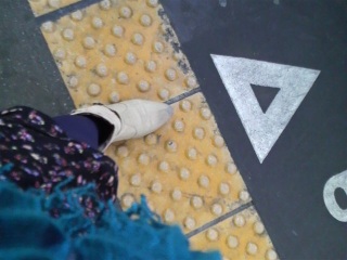 �����A�낤